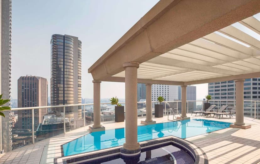 Mantra 2 Bond Street Sydney