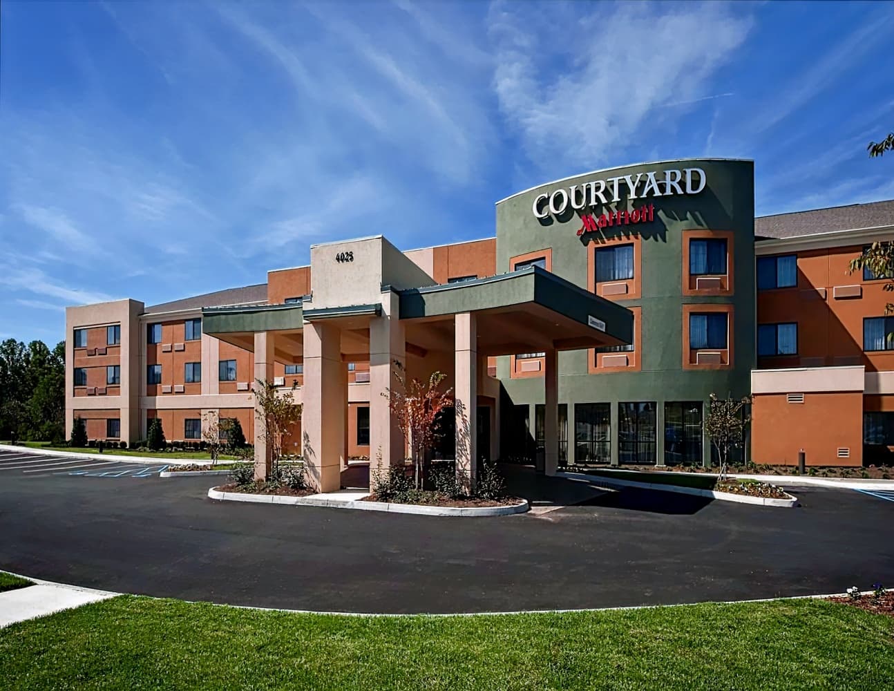 Courtyard Johnson City