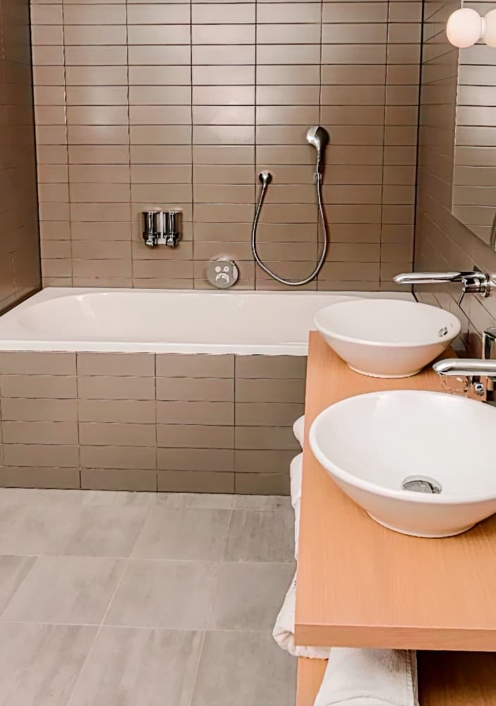 Amadi Panorama Hotel