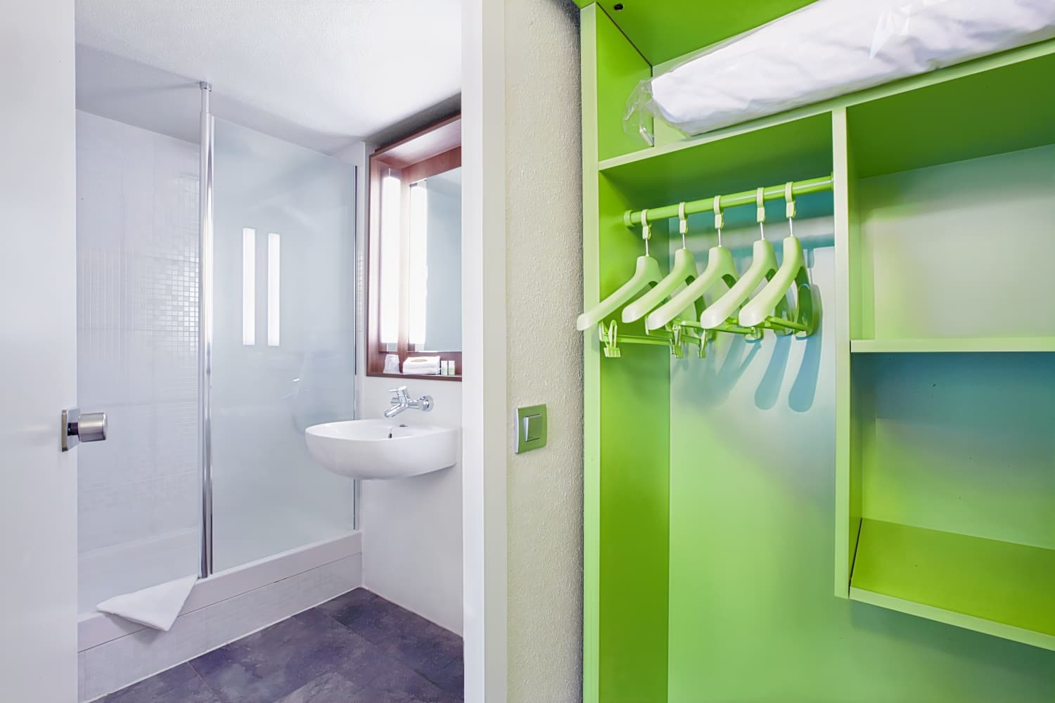 Campanile Villejust - za Courtaboeuf