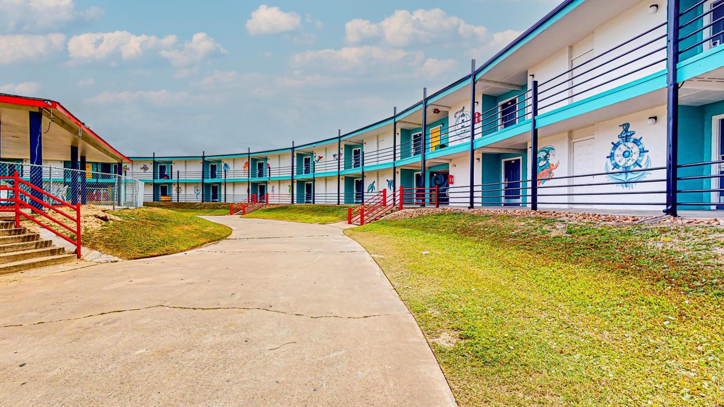 Crystal Palace Resort