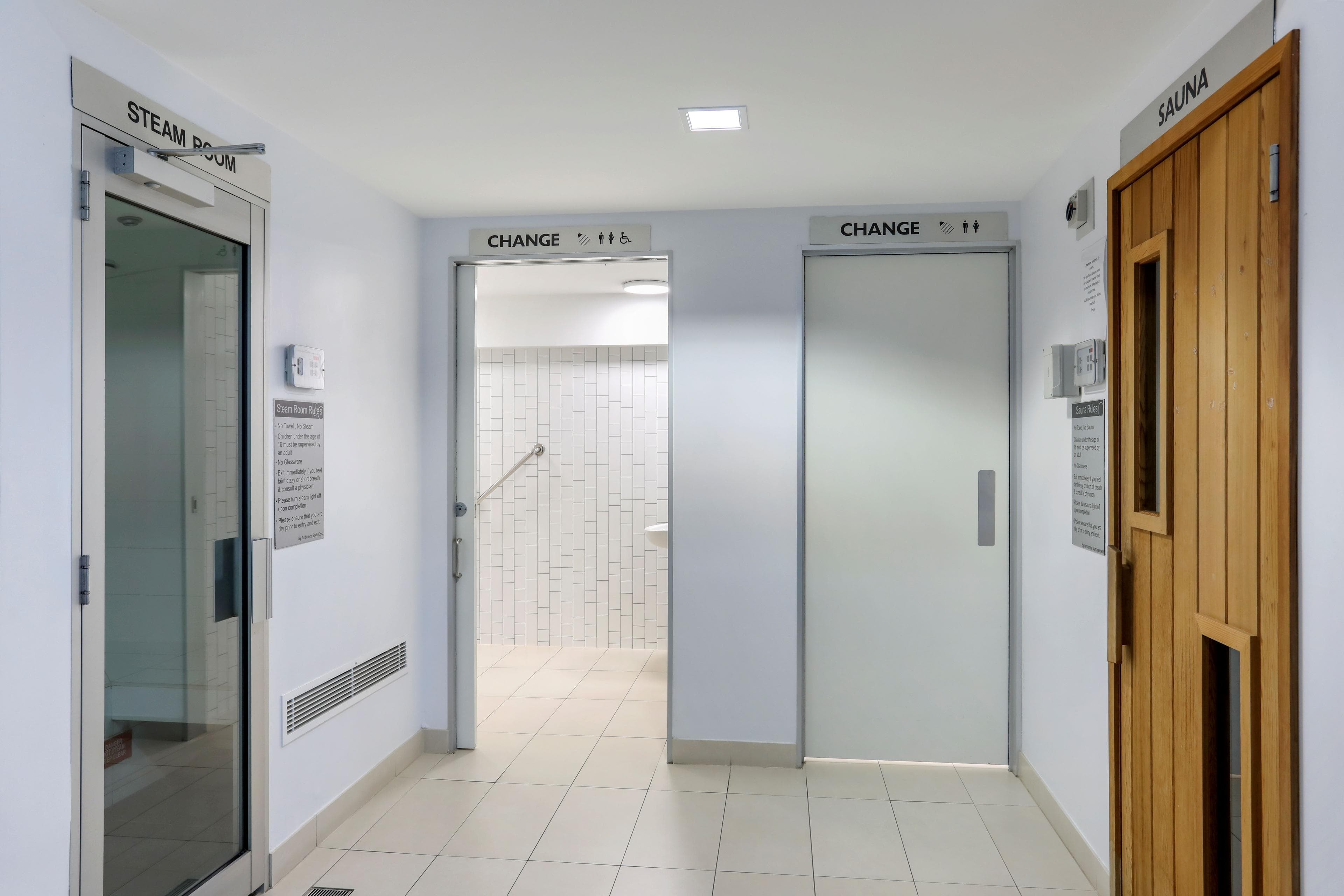 Ambience on Burleigh Beach