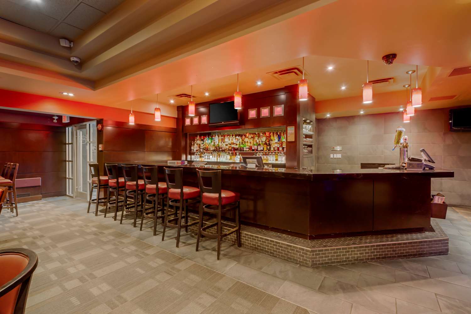 Best Western Premier Denham Inn & Suites