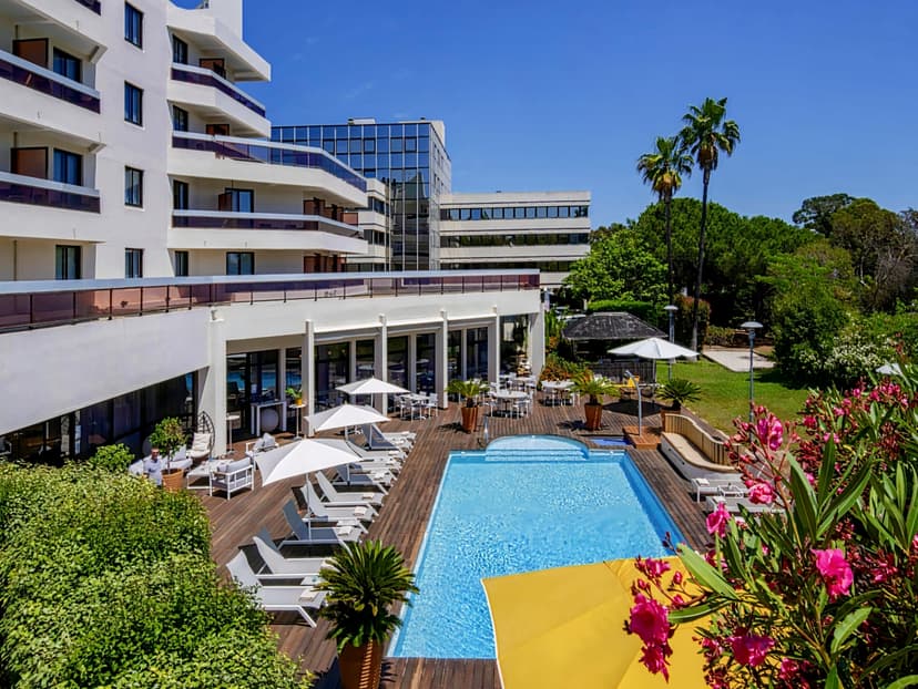 Mercure Hyeres Centre Hotel