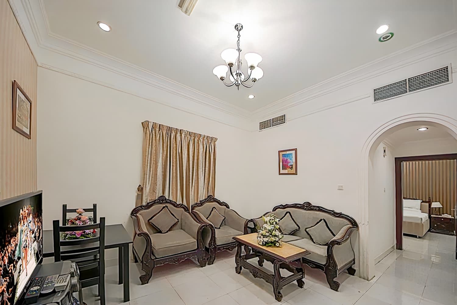 Royal Residence Hotel Apartments