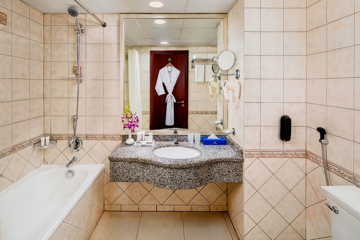 Savoy Crest Hotel Apartments