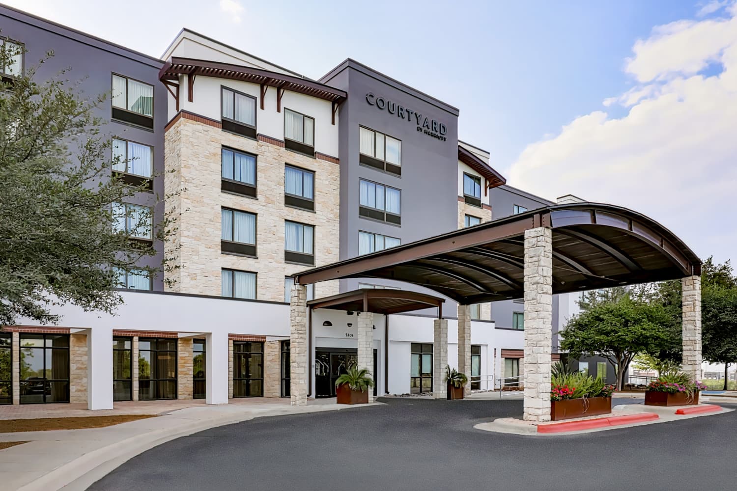 Courtyard by Marriott Austin Airport