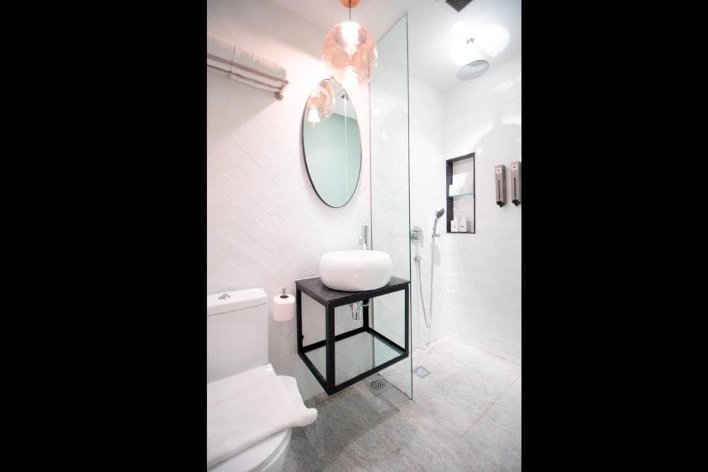 Harbour Ville Hotel - Hamilton