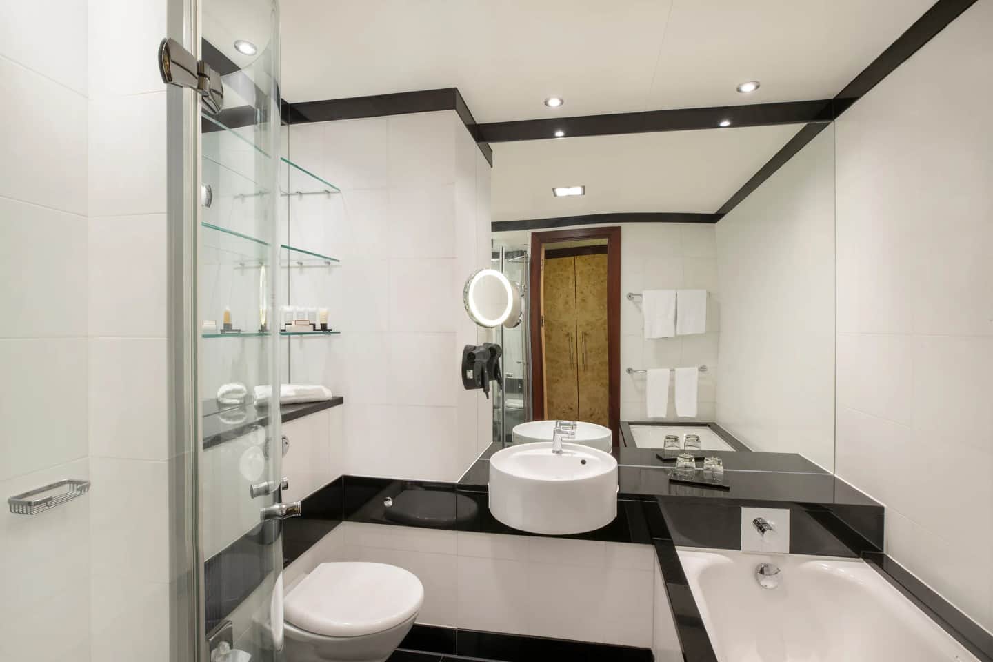 Leonardo Royal Hotel London St Pauls