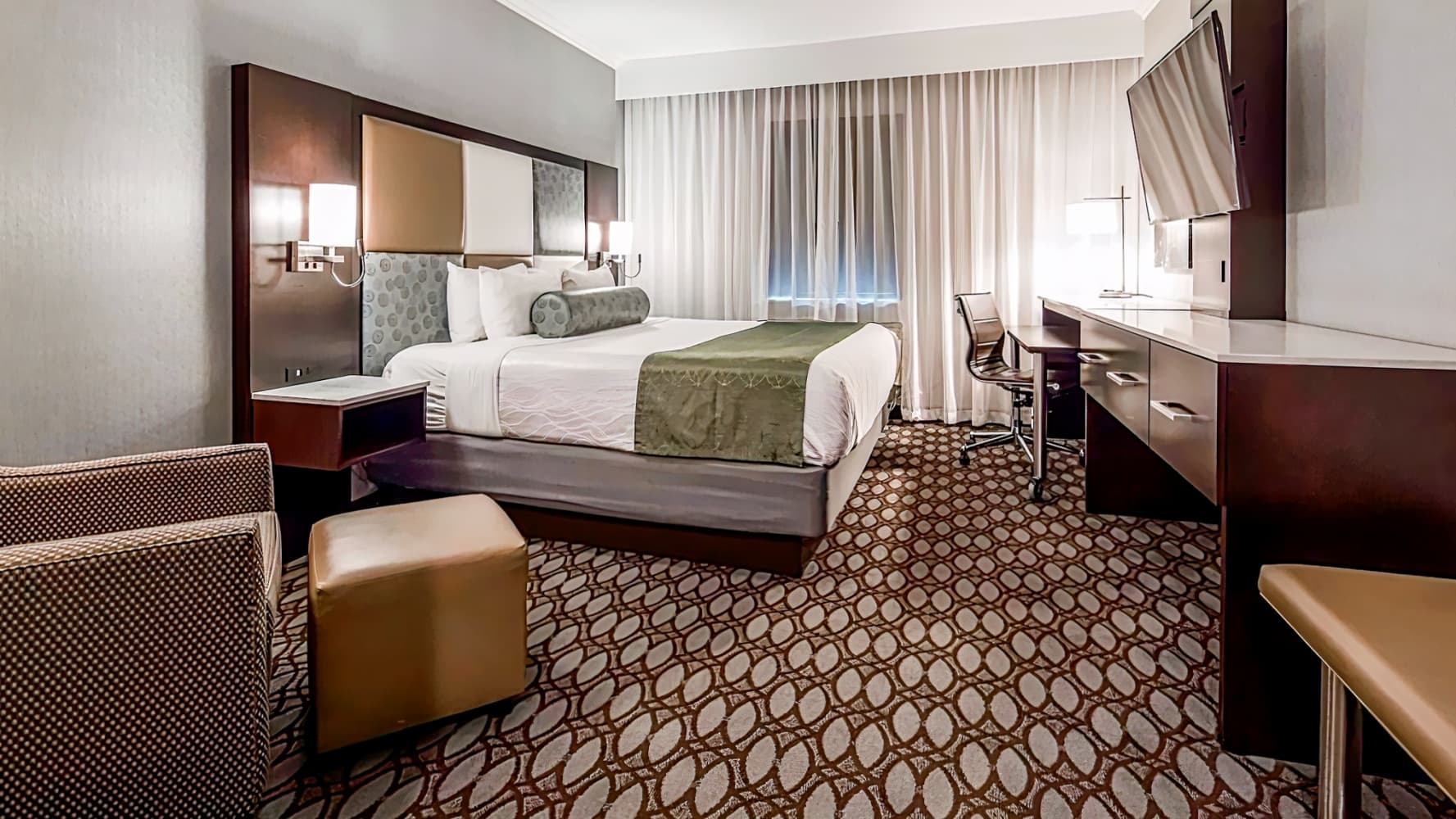 Best Western Premier NYC Gateway Hotel