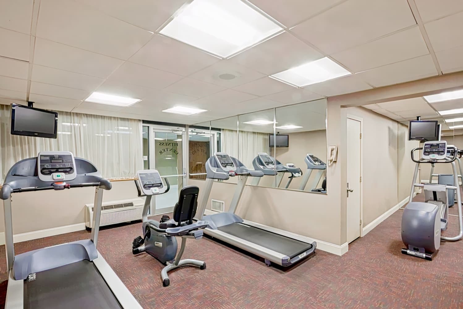 Holiday Inn & Suites Marlborough