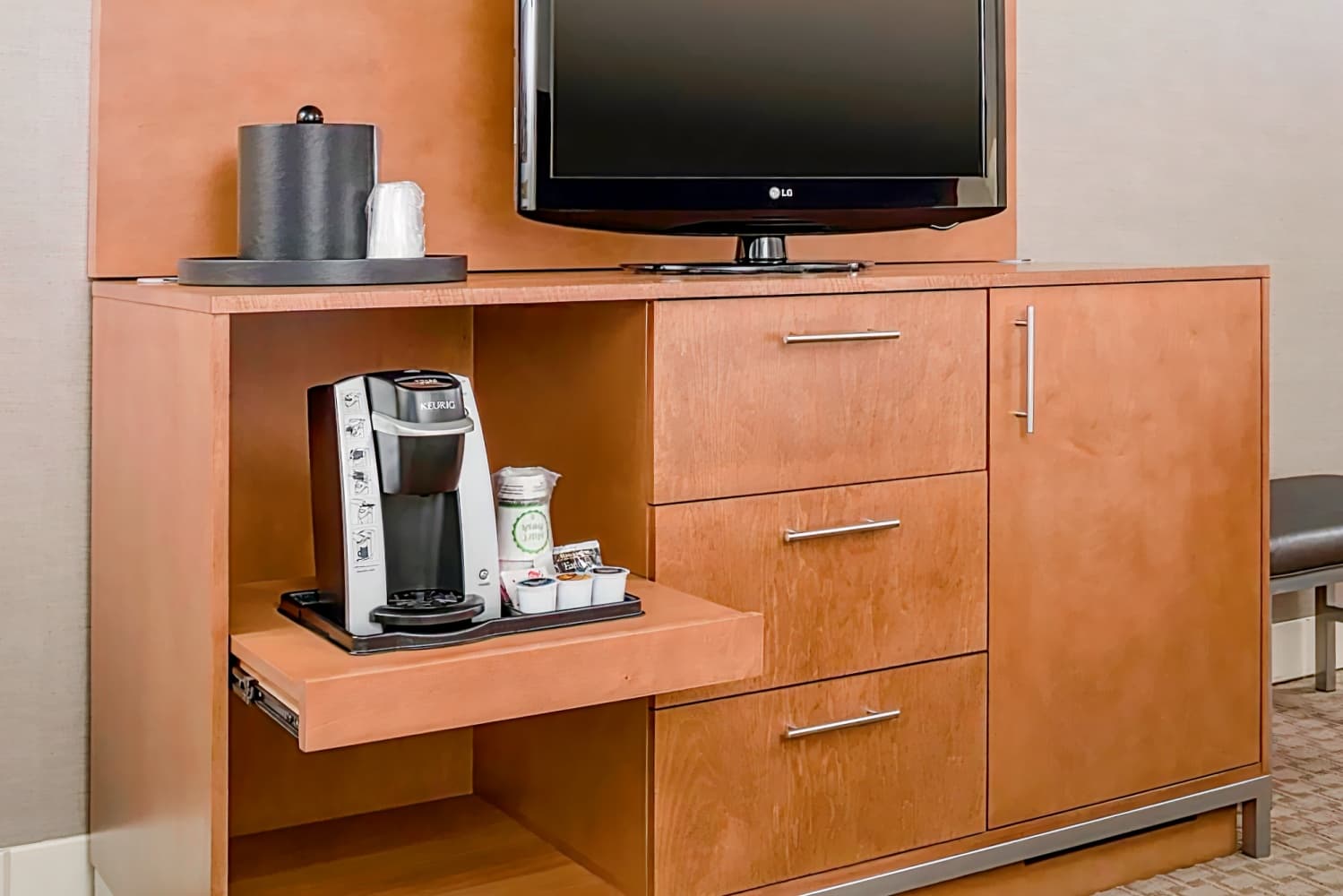 Holiday Inn Manchester Airport, an IHG Hotel