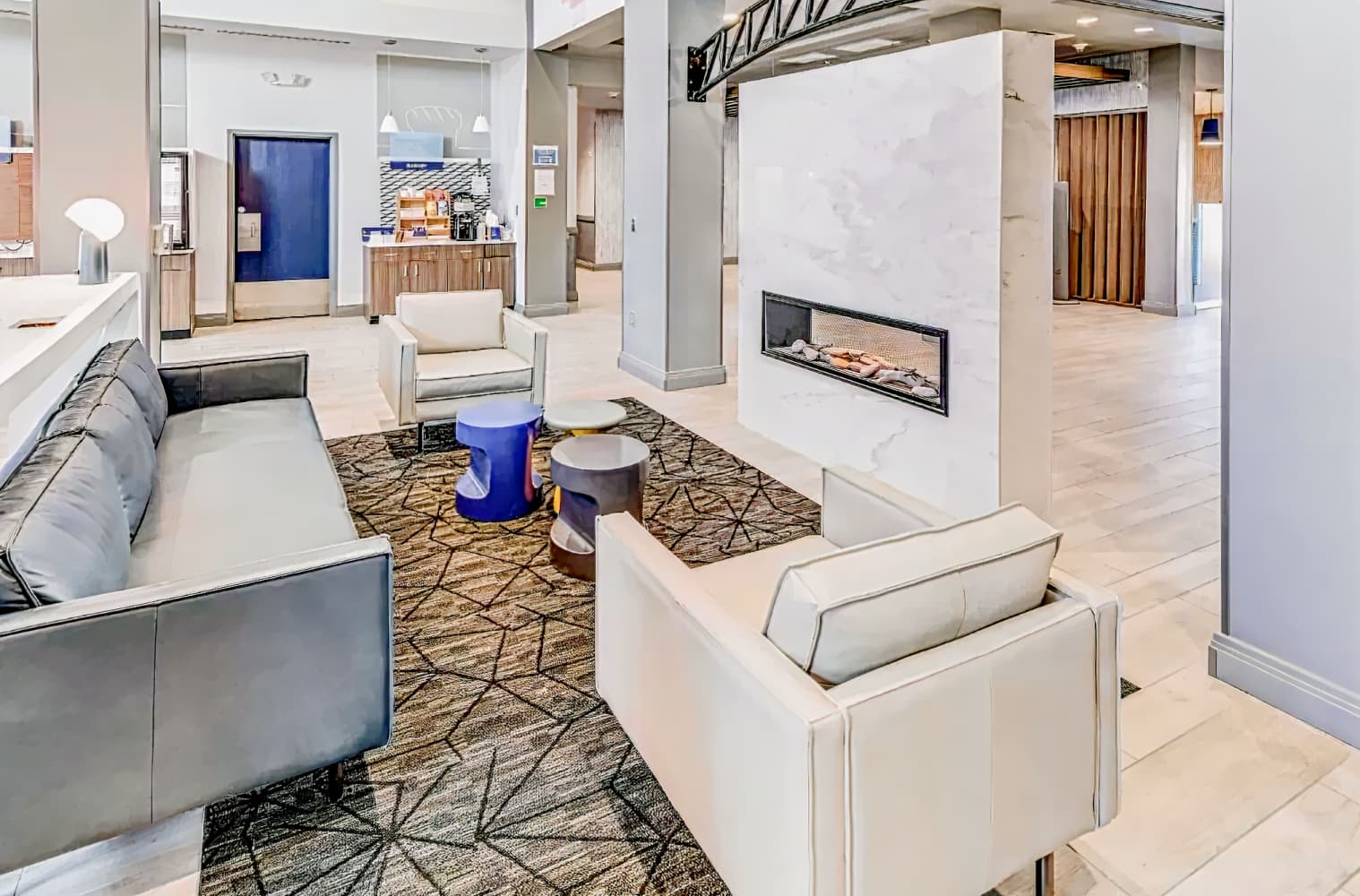 Holiday Inn Express Hotel & Suites Columbus University Area- Ohio State University