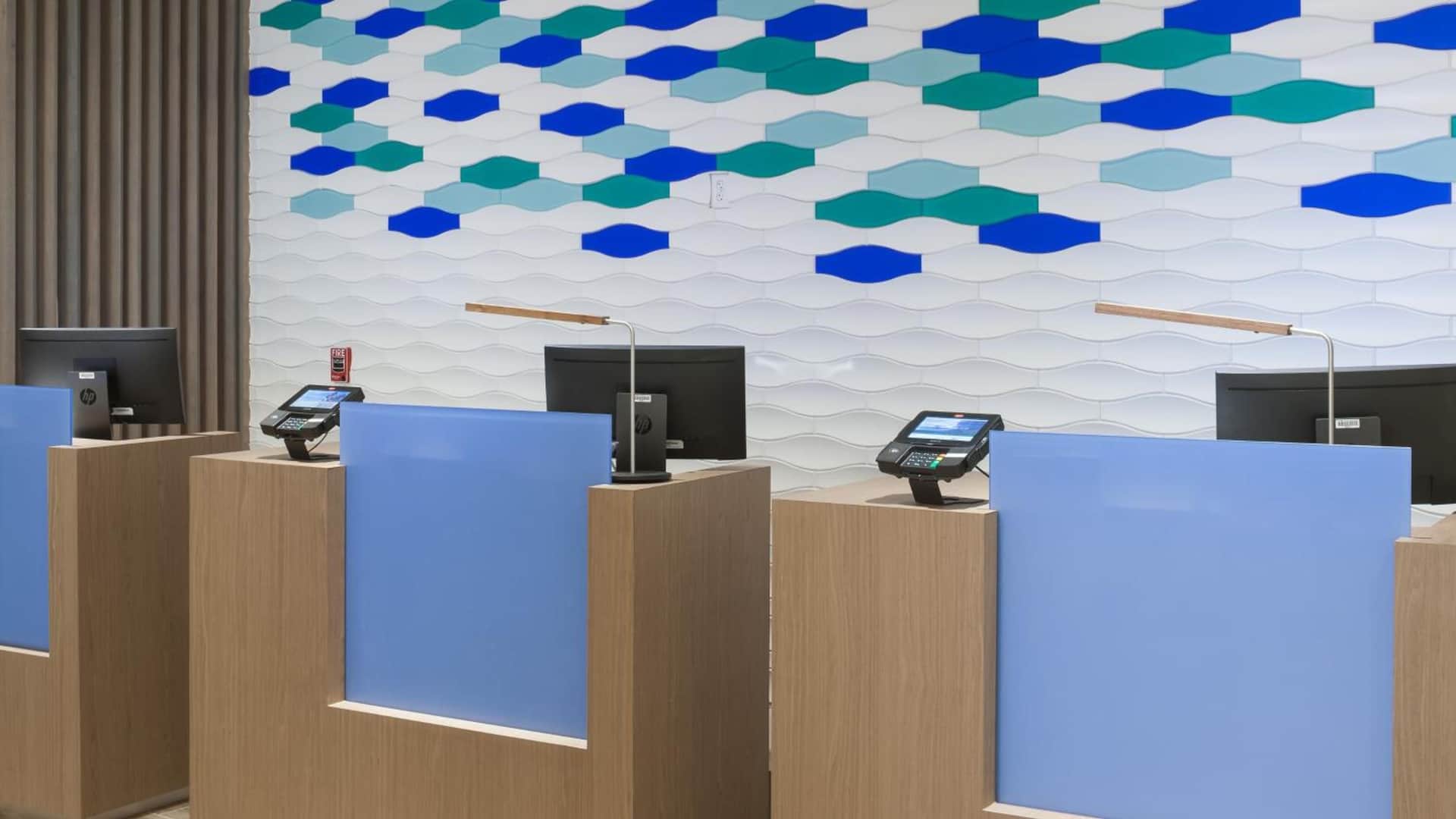 Holiday Inn Express & Suites Orlando At Seaworld, an IHG Hotel