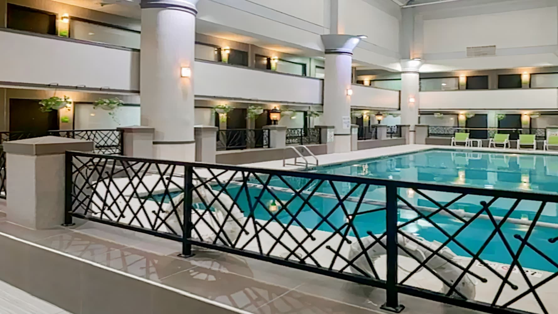 Holiday Inn Chicago North Shore