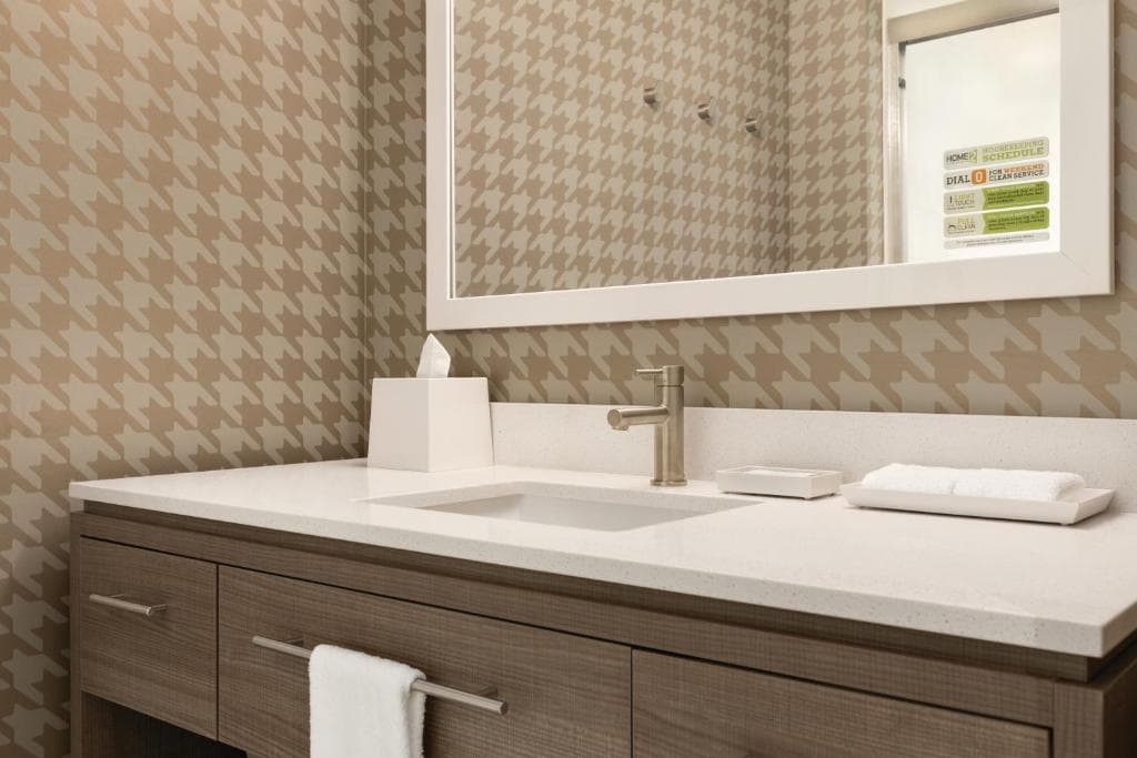 Home2 Suites by Hilton Chicago River North