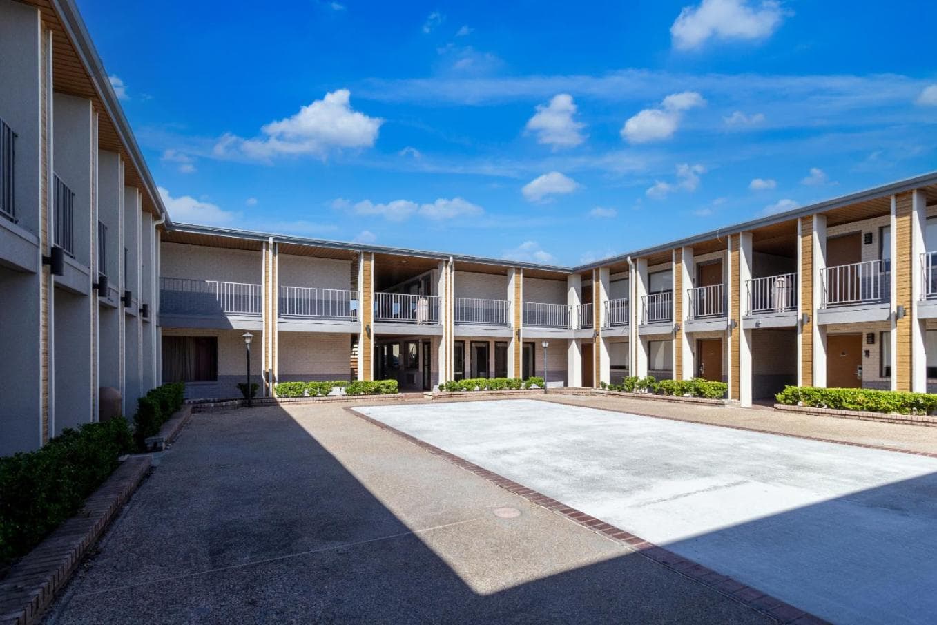 Signature Inn Houston Galleria