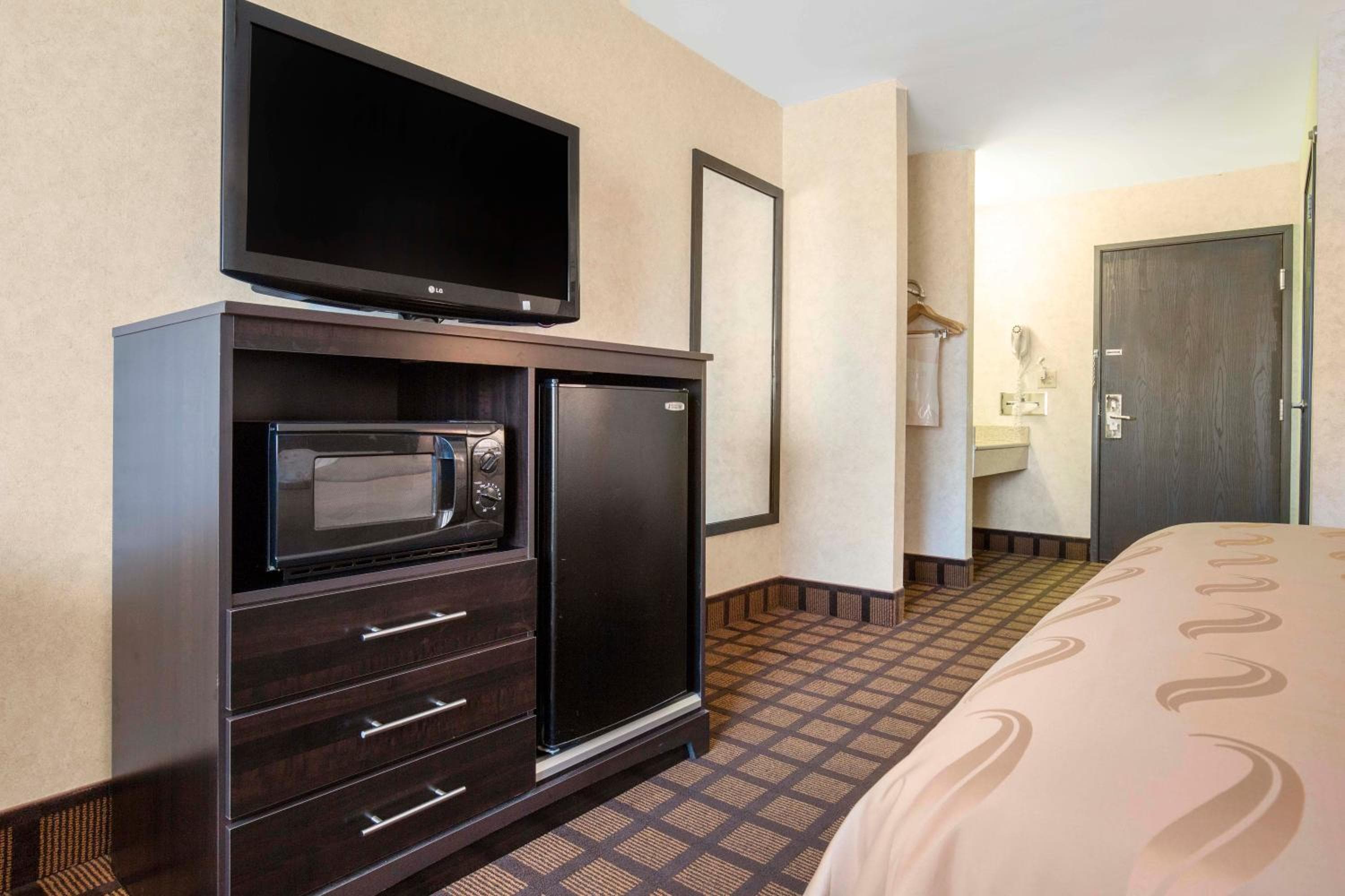 Quality Inn Monee I-57