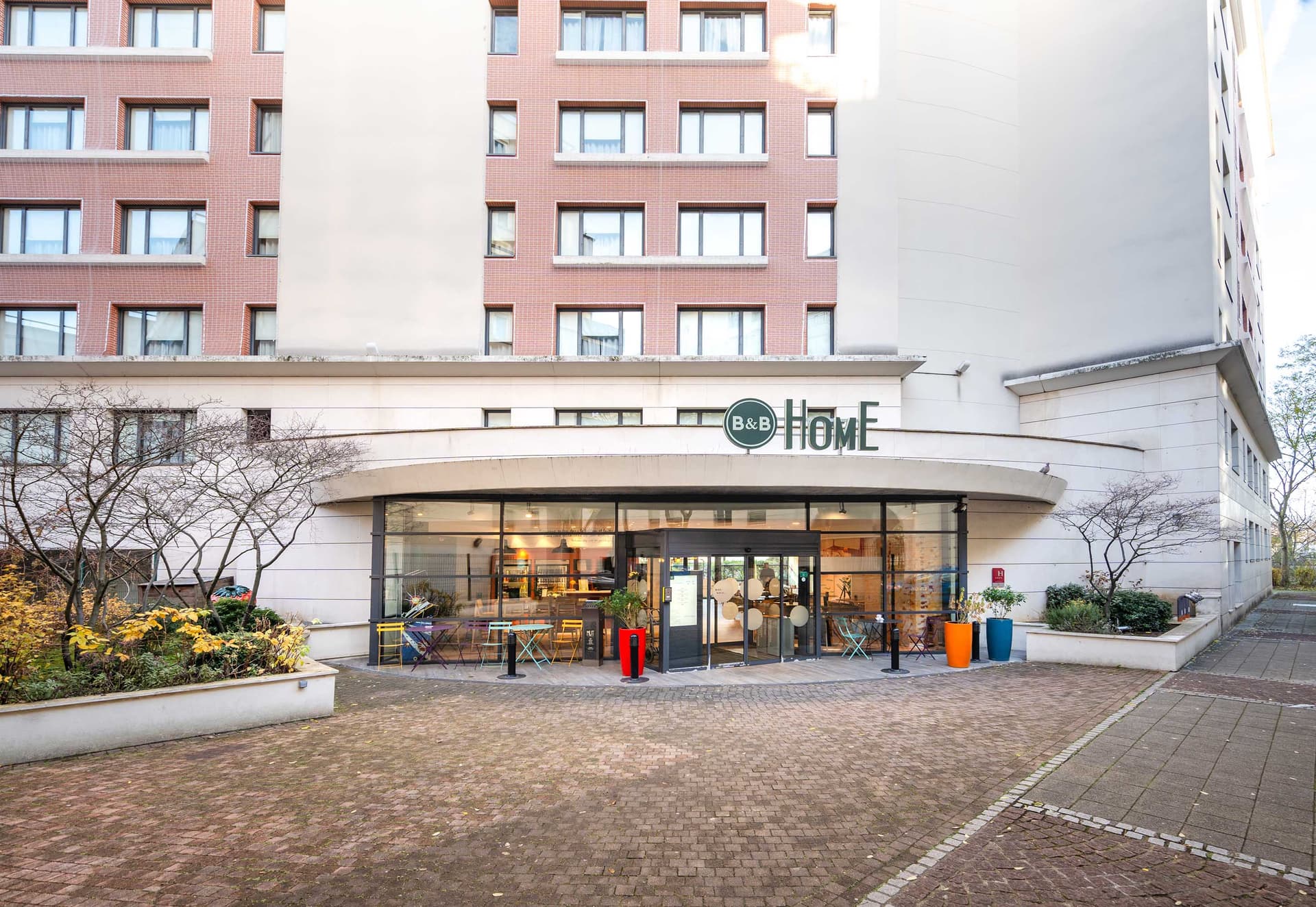 B&B HOME Rueil-Malmaison Gare