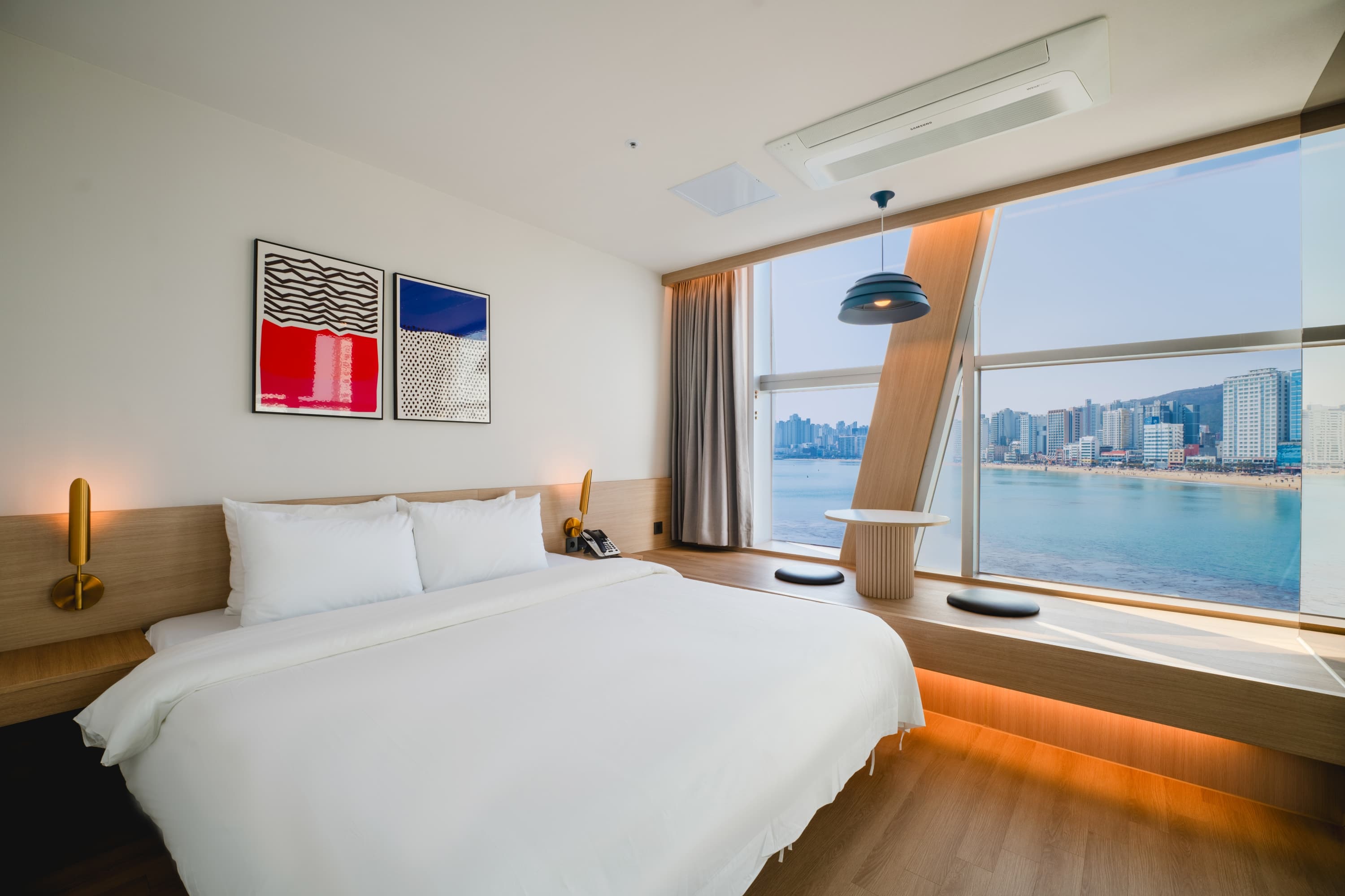 Gray 193 Gwangan Beach 그레이 193 광안리