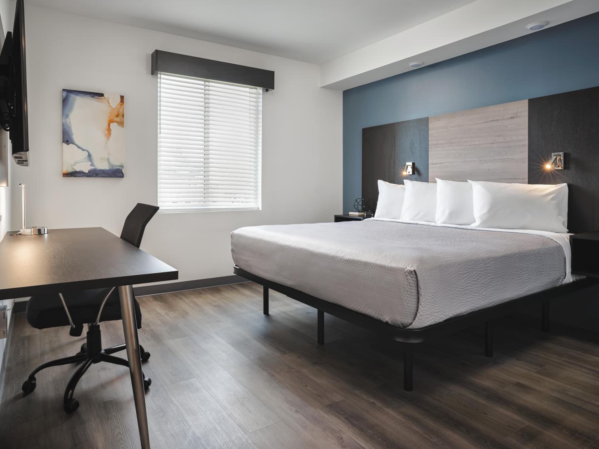 stayAPT Suites LaGrange