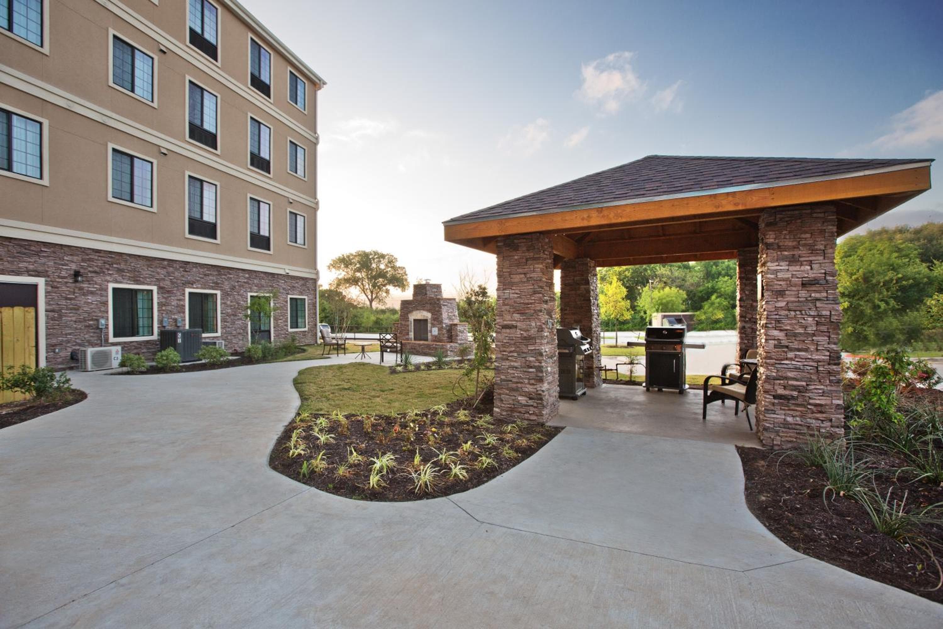 Staybridge Suites Austin South Interstate Hwy 35 by IHG