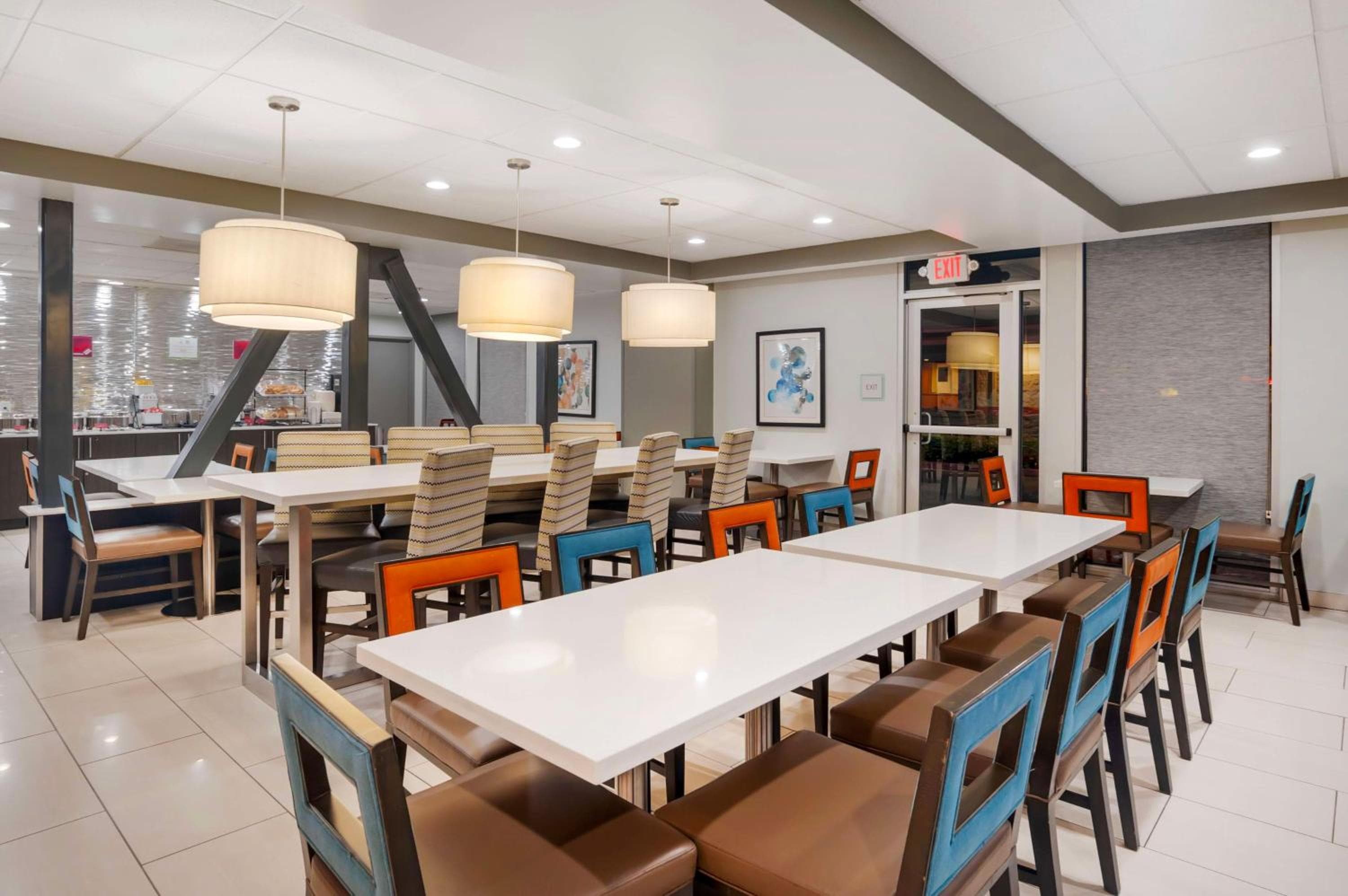 Best Western Plus Commerce Hotel