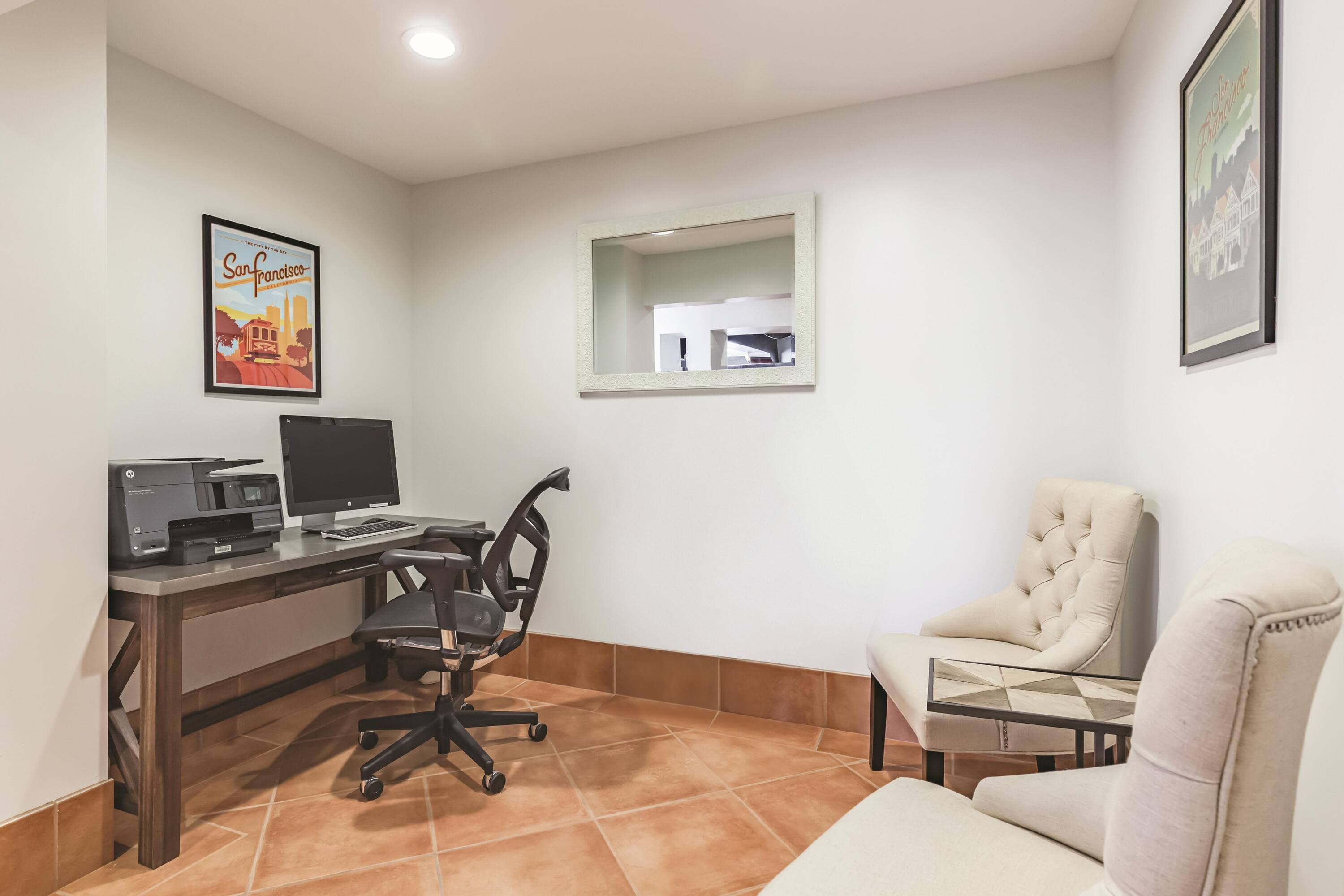 La Quinta Inn & Suites by Wyndham San Francisco Airport West