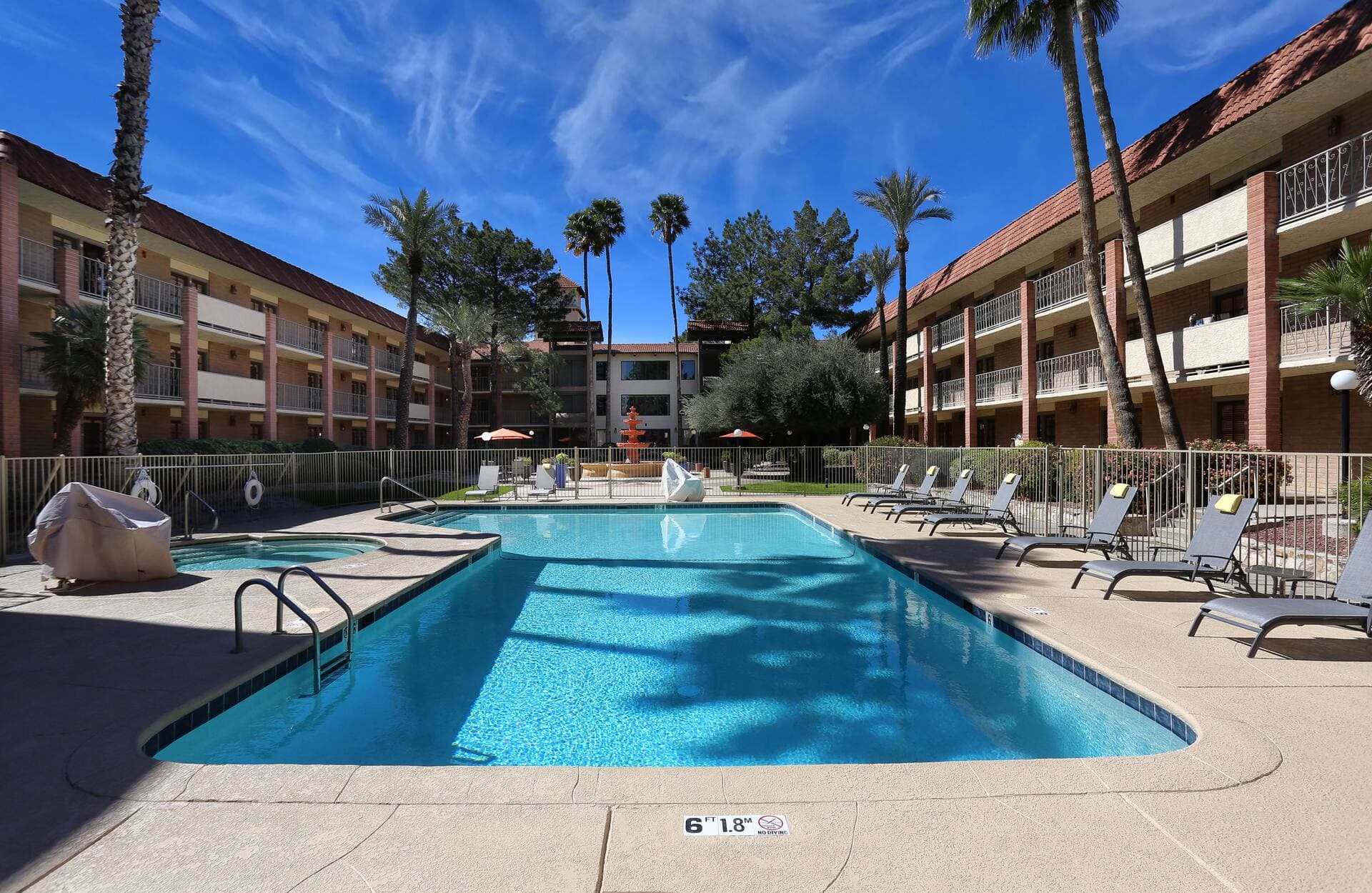 DoubleTree Suites by Hilton Tucson Airport
