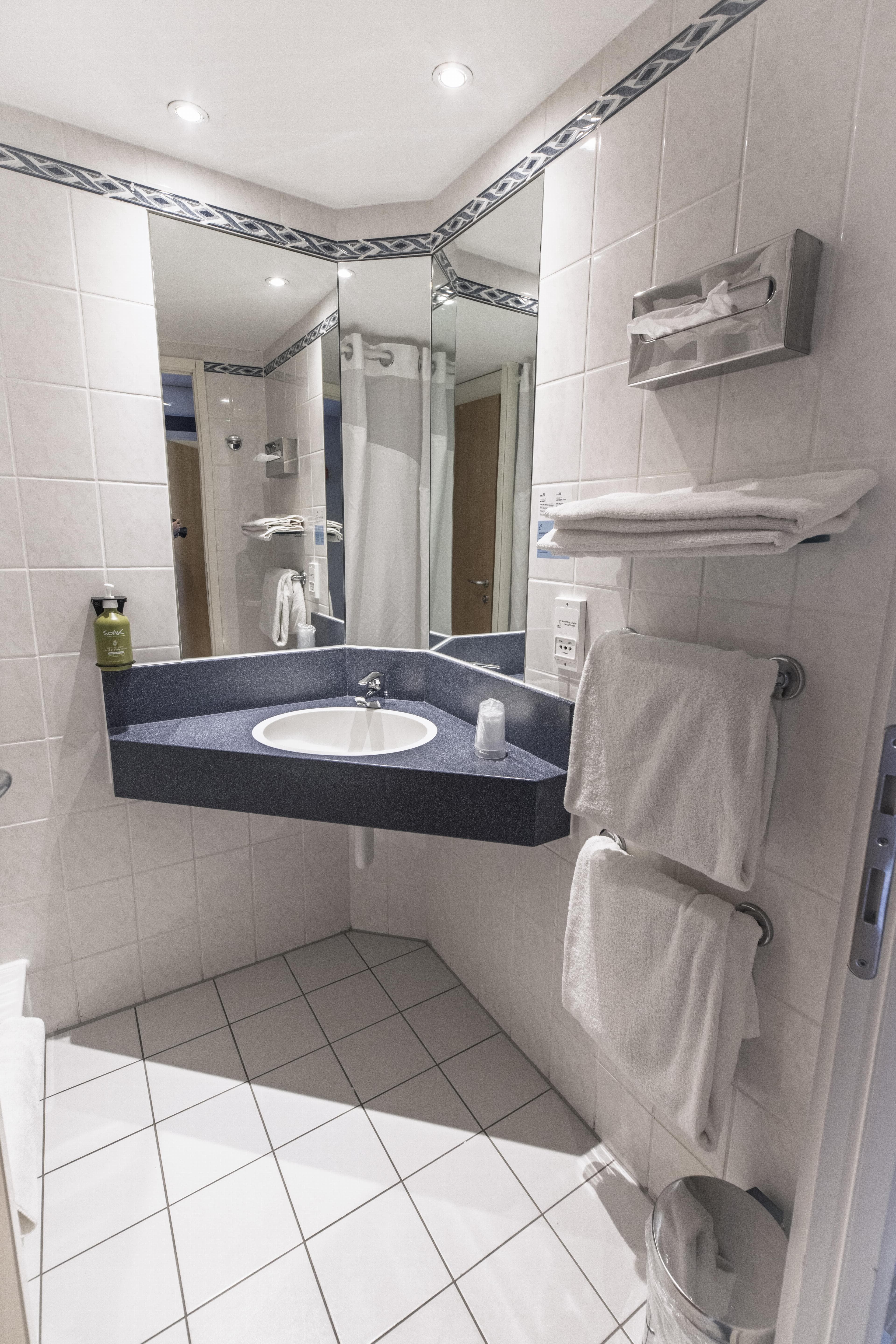 Holiday Inn Express Geneva Airport by IHG