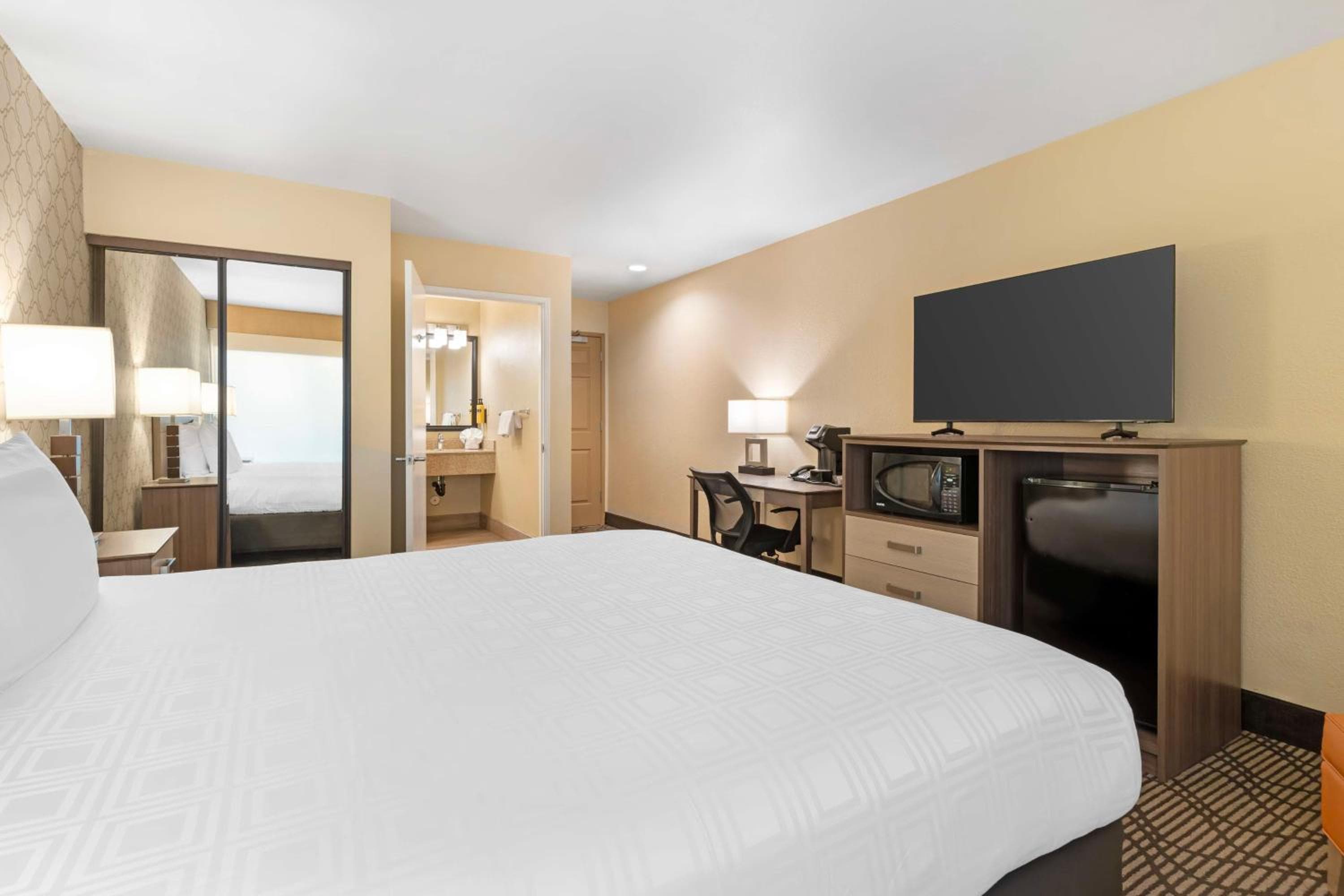 Best Western PLUS HERITAGE INN BENICIA