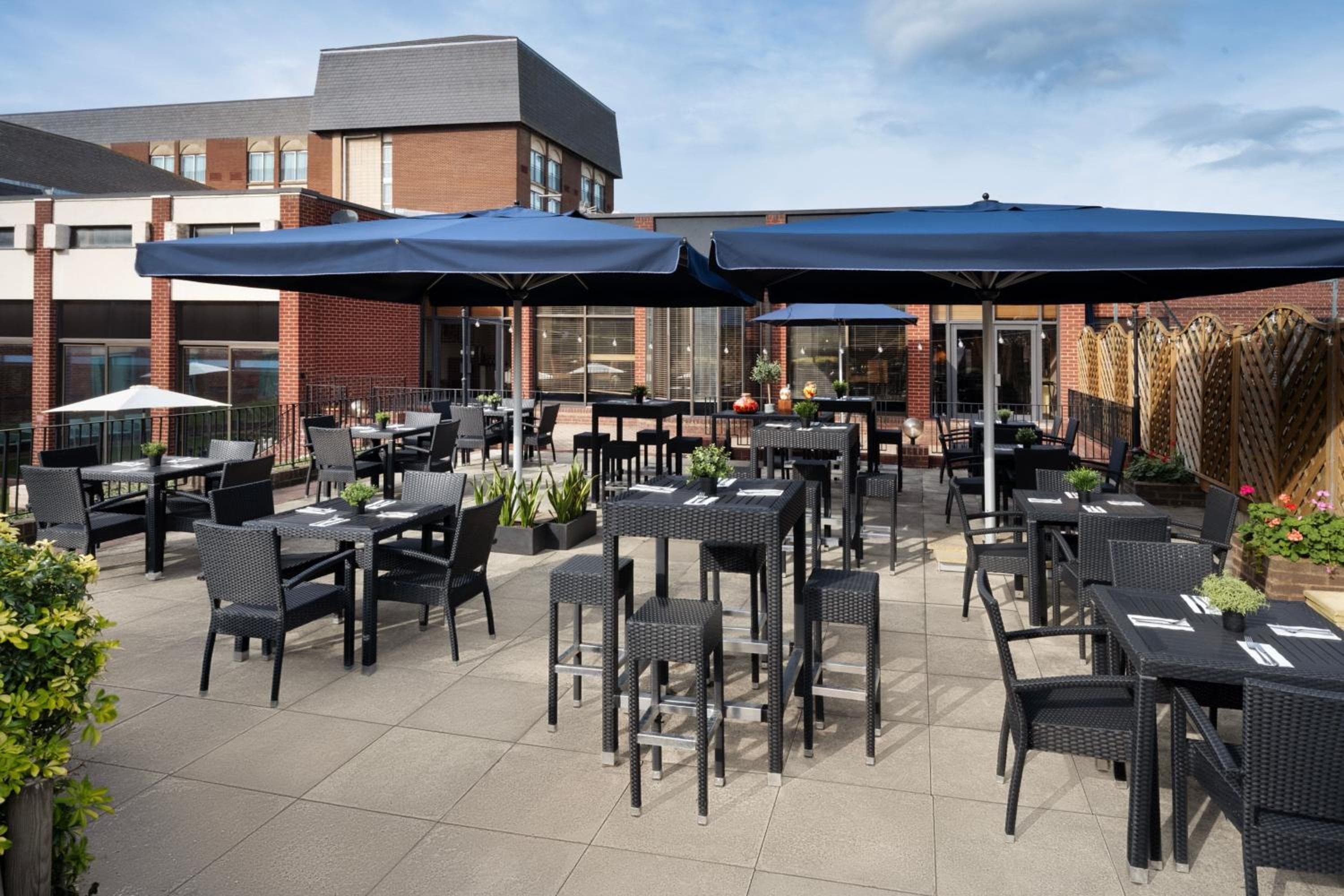 Delta Hotels by Marriott Heathrow / Windsor