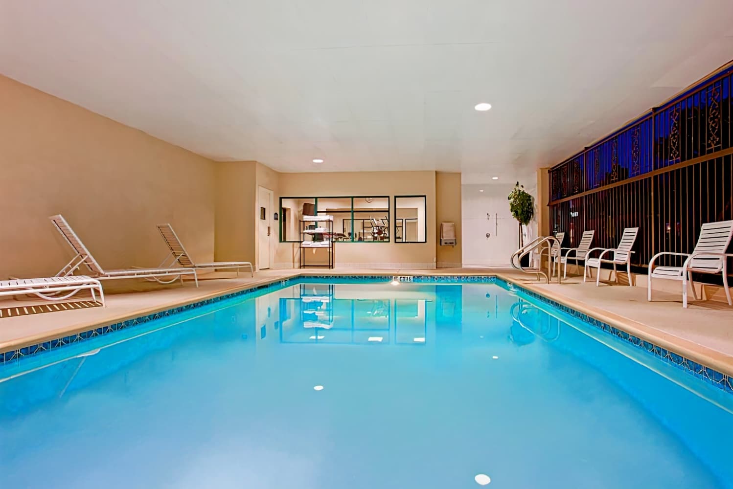 Holiday Inn Express Hotel & Suites Hermosa Beach, an IHG Hotel